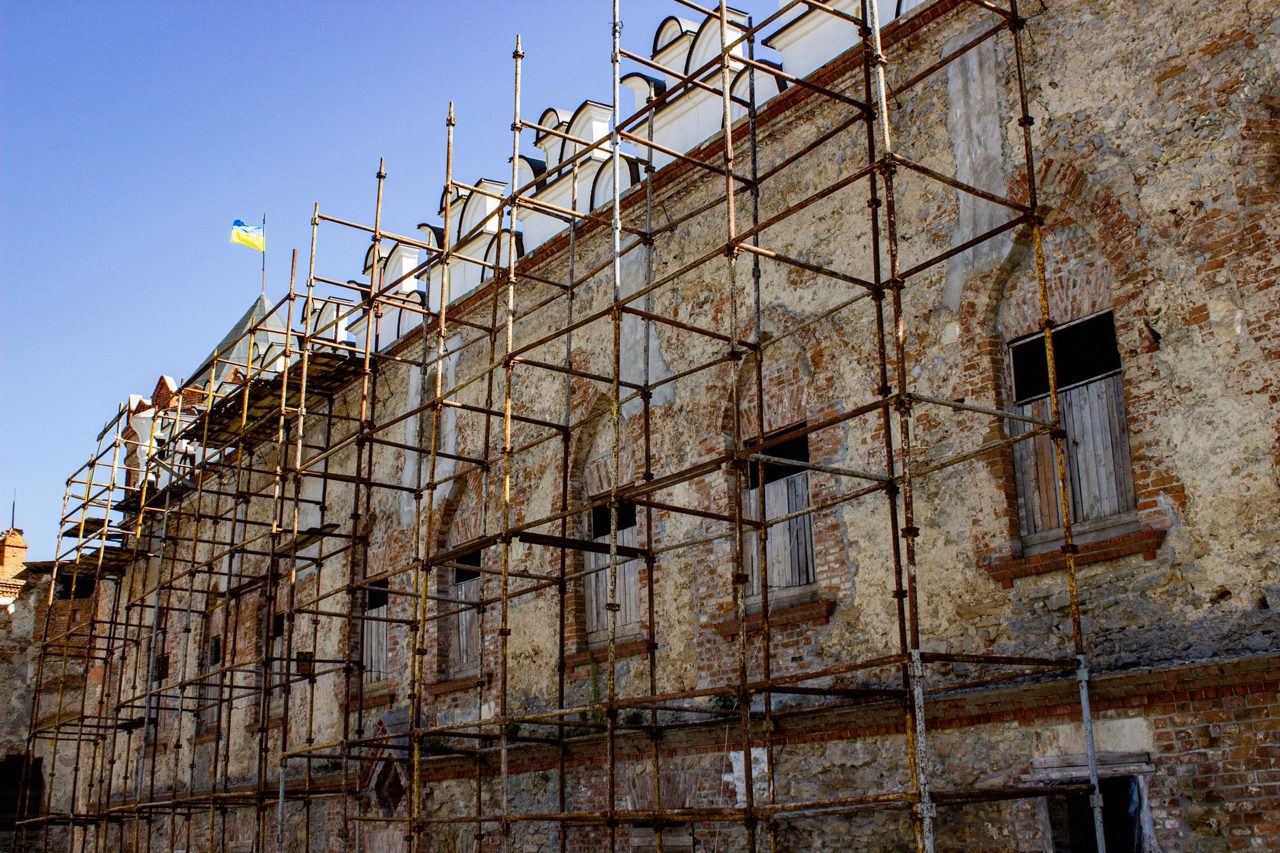 Margins, Money, and Manpower: The Pressures Squeezing Restoration Contractors